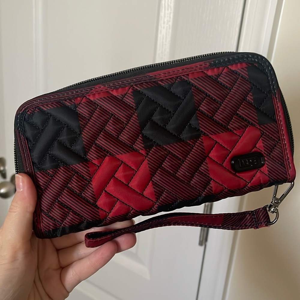 Lug handspring wallet in Buffalo plaid